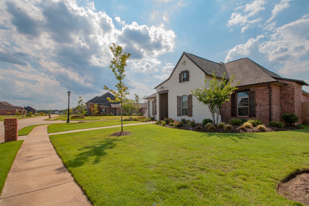 <a href="https://theme2test.neighborhood.online/hoa/documents">Document Library</a> 05e708e1-9cb6-4271-ad3d-ea1a20d2fdfd.jpg